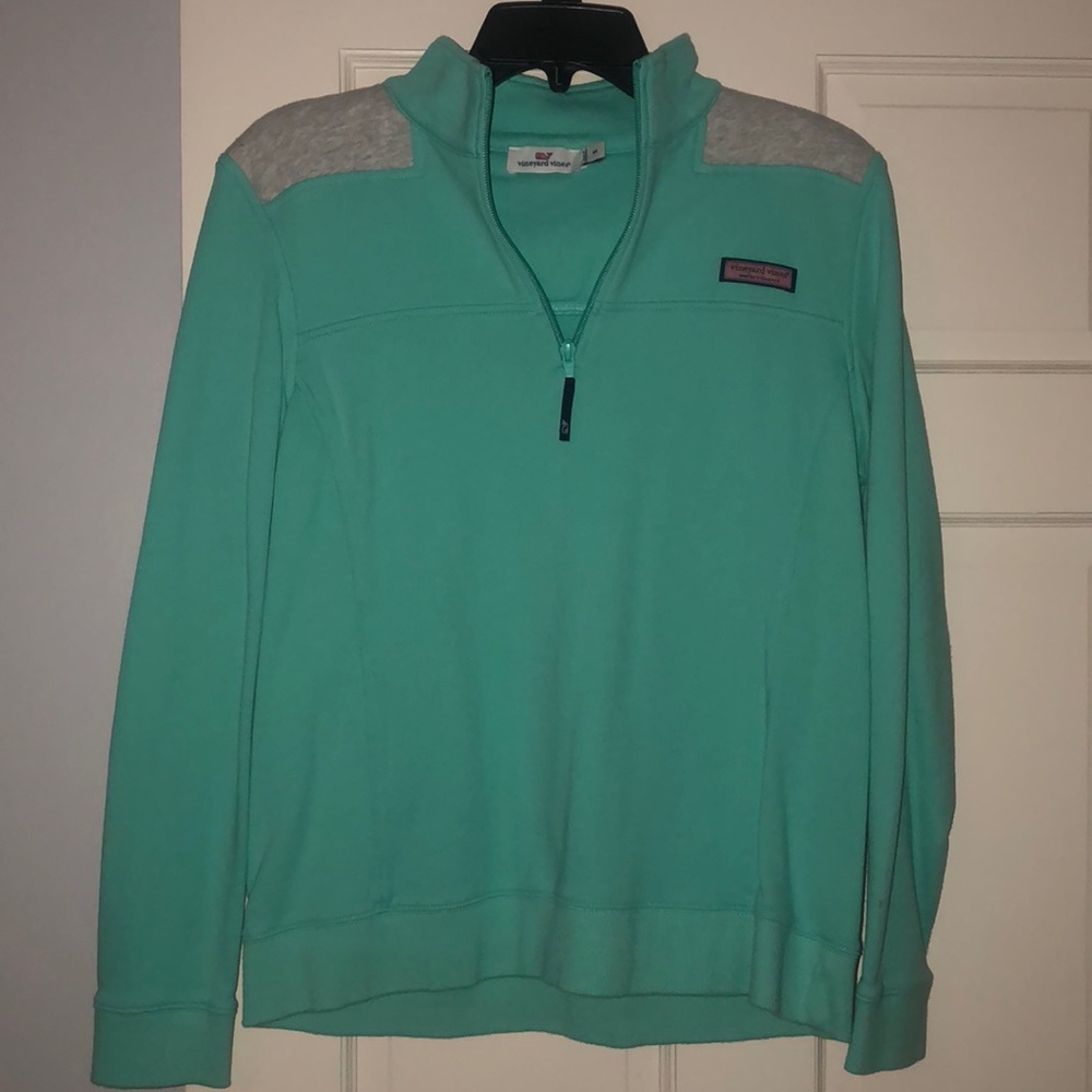 Vineyard Vines Pullover 🐳